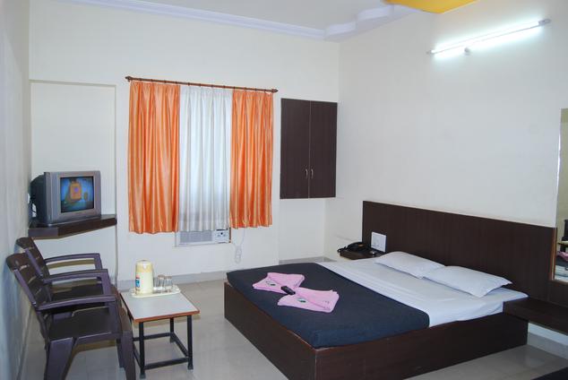Hotel Yog Palace
